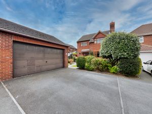 Photo 2- click for photo gallery